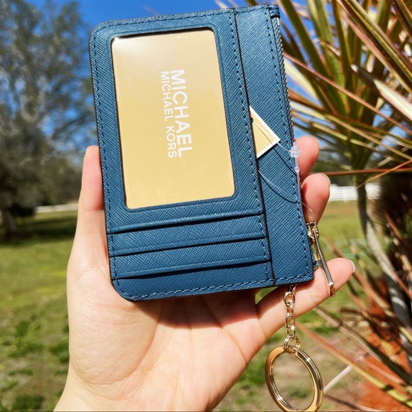 Michael Kors coin wallet card holder Gaby’sBags💕 - Picture 3 of 3